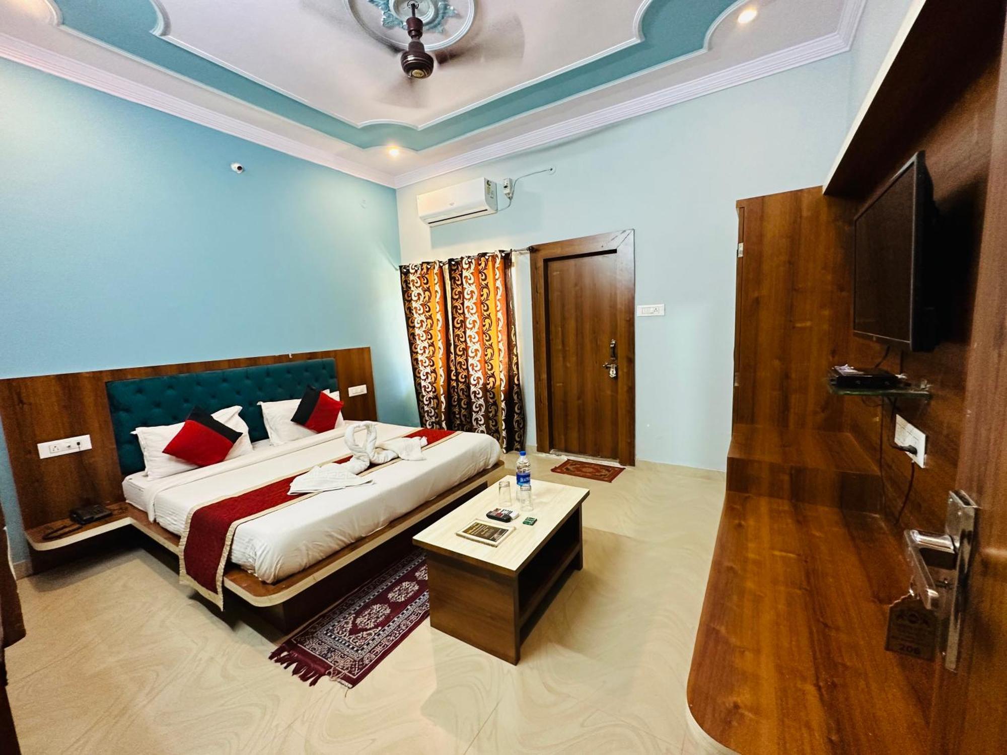 Siddarth Resort - Mountain View With Pool Puškar Exteriér fotografie